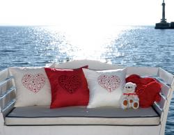 Декоративна възглавничка Hearts in Heart