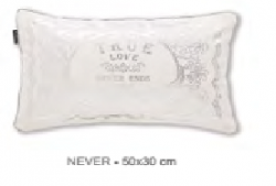 Декоративна калъфка Never